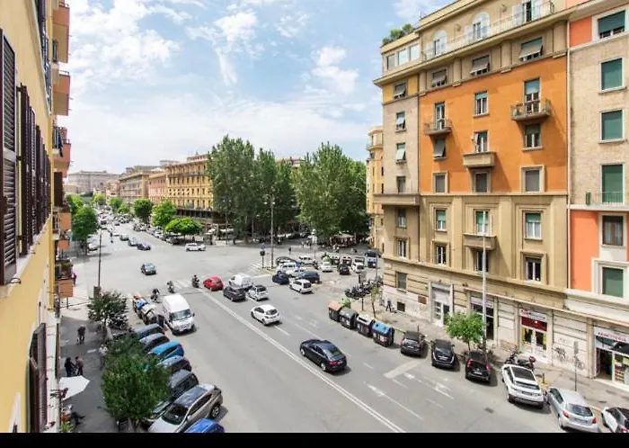 Vatican Boutique Stylish &quite Roma
